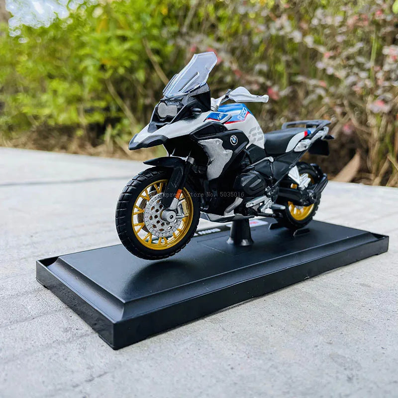 Maisto 1:18 NEW BMW R1250GS Silvardo original authorized simulation alloy motorcycle model toy car Gift