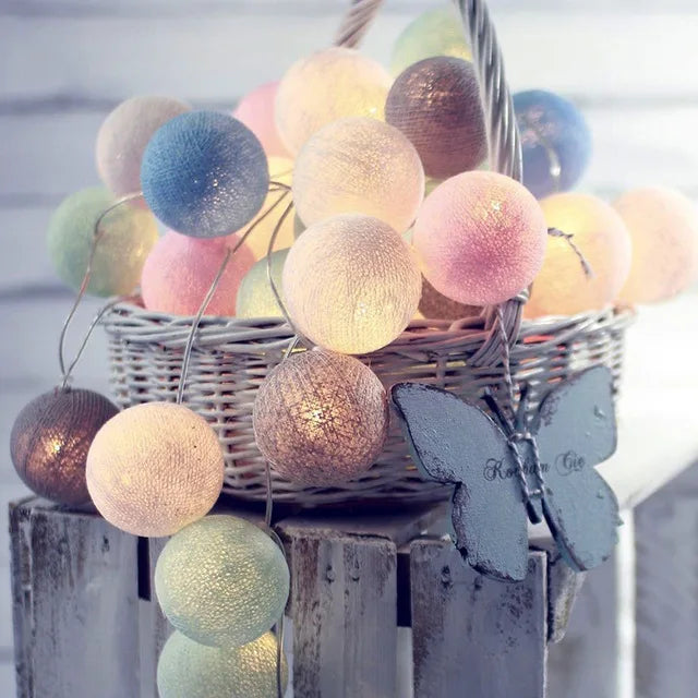 20 LED Cotton Ball String Lights Battery Operated Garland Fairy Street Lights for Home Wedding Christmas Party Outdoor Decors