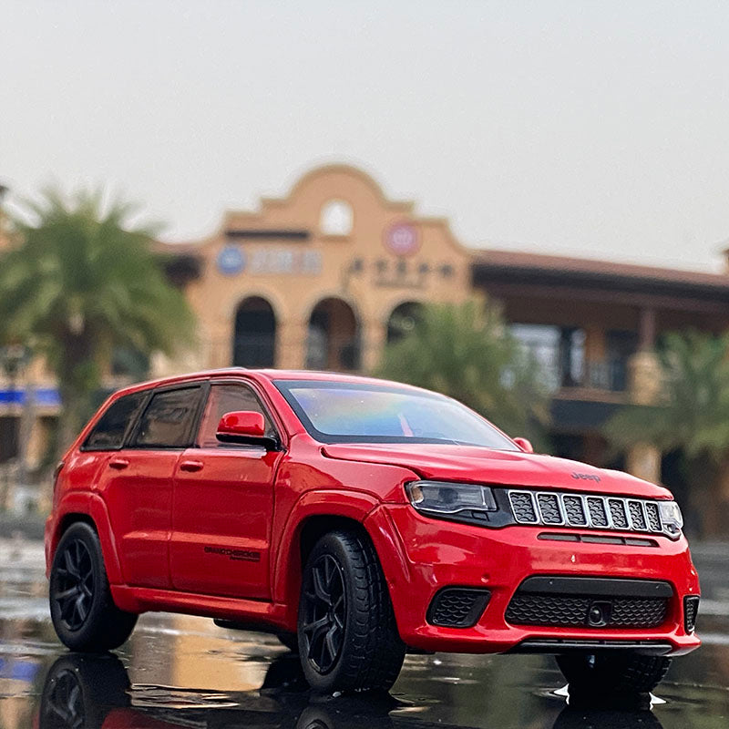 1:32 JEEPS Grand Cherokee SUV Alloy Off-road Car Model Steering Shock Absorber Sound And Light Toy Car Boy Gifts Car Model