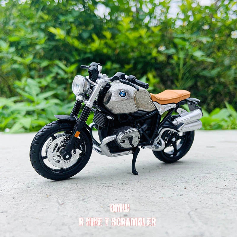 Maisto 1:18 NEW BMW R1250GS Silvardo original authorized simulation alloy motorcycle model toy car Gift