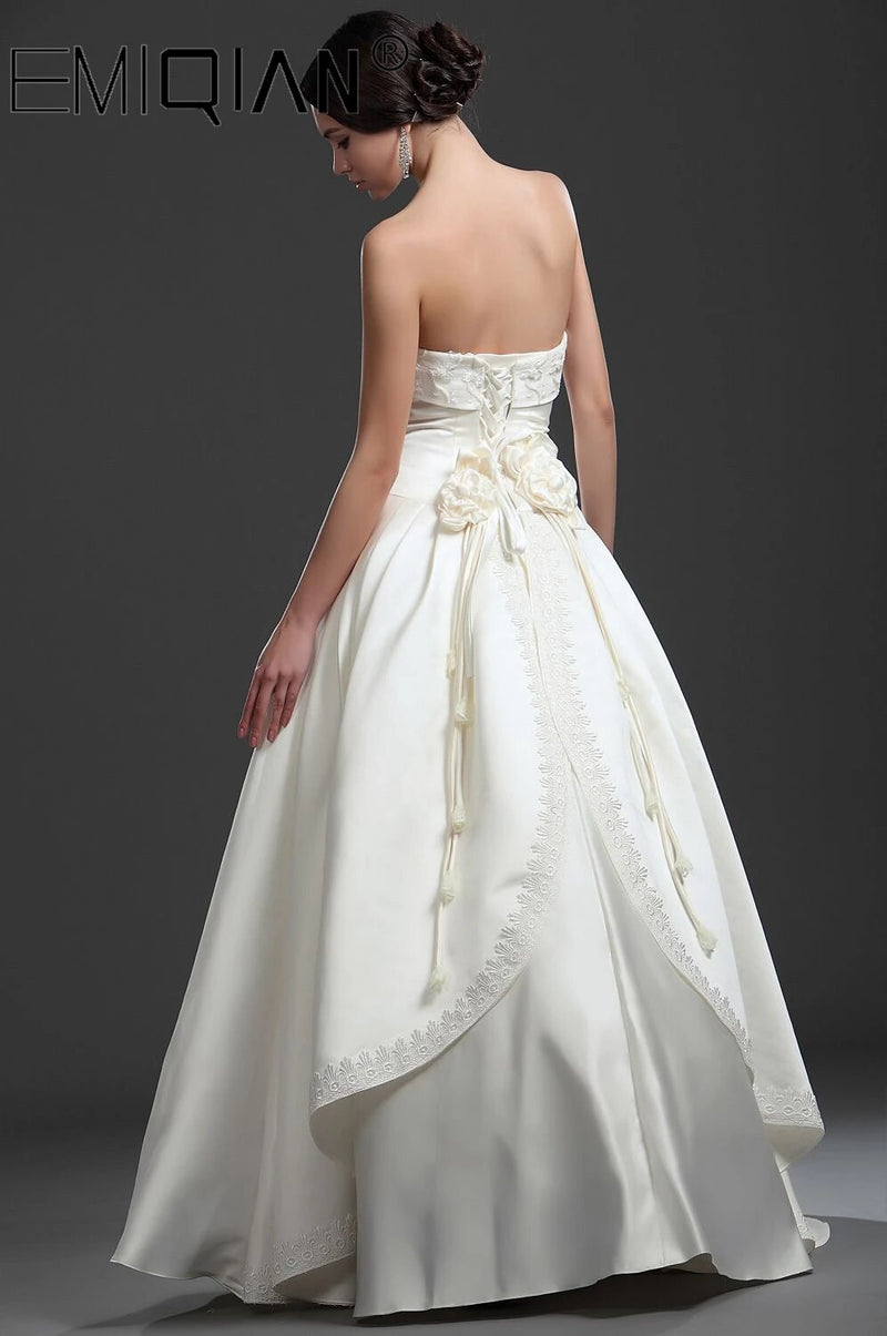 Elegant Sleeveless Corset Wedding Dresses with Pearls Vestidos de Novia White/Ivory Satin Appliqued Customized Bridal Gown