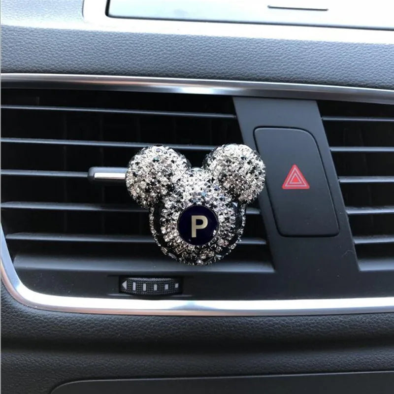 Custom Letters Car perfume Black Diamond Automobile Air conditioner Outlet clip Car Air Freshener Lady Perfumes Car Accessories