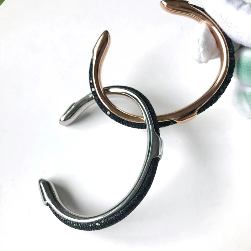 BC Charm Bracelet Femme Stainless Steel C Shape With Stingray Skin DIY Plating Four Color Bangles