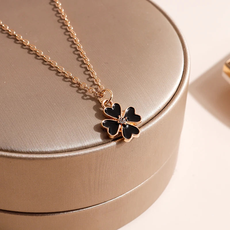 Simple Style Black Color Enamel Clover Necklaces & Pendants for Women Girl Femme Bijoux Colar Valentine's Day Trinket