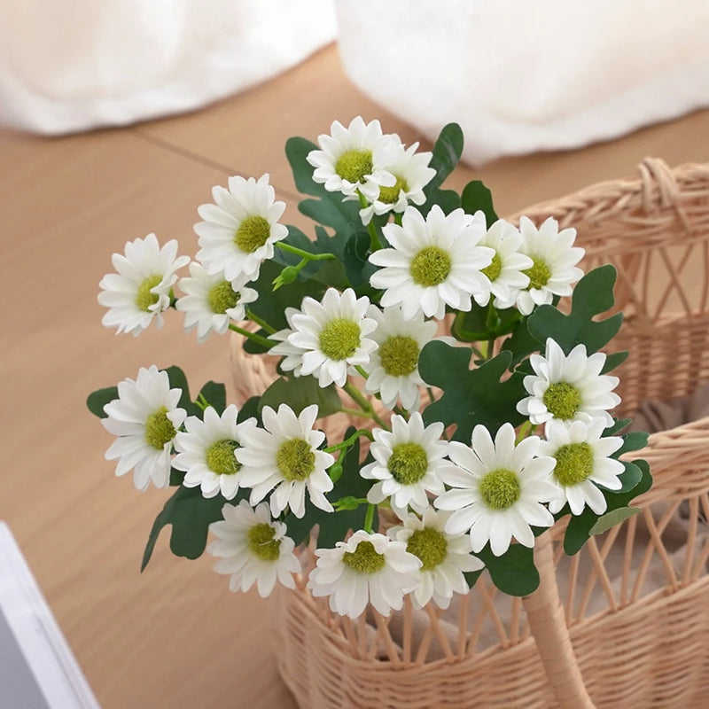 Autumn Beautiful Silk Daisy Bouquet Christmas Decorations Vase for Home Wedding Decorative Household Products Artificial Flowers