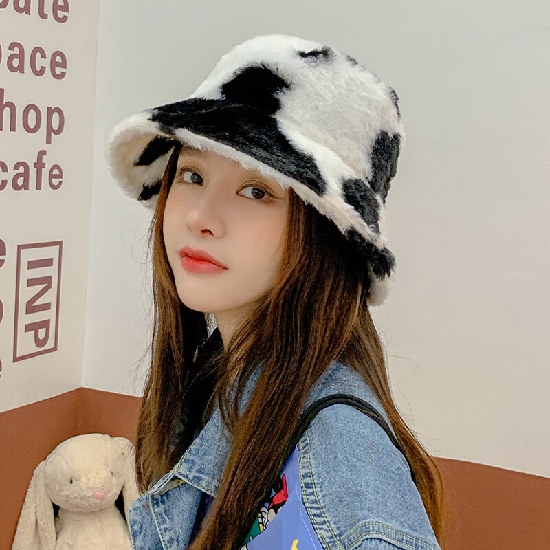 2021 New Fashion Korean Pink Cow Print Bucket Hat Faux Fur Winter Hats For Women Warm Plush Fisherman Caps