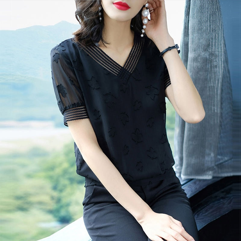 Women Spring Summer Style Chiffon Blouses Shirts Lady Casual Short Puff Sleeve V-Neck Loose Chiffon Blusas Tops ZZ0843