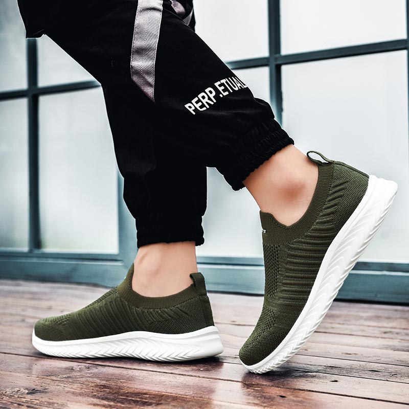 Big Size Supersoft Sports Shoes Men Socks Sneakers for Running Shoes Man Summer Sports Army Green Walking Shoes Men Tennis D-424