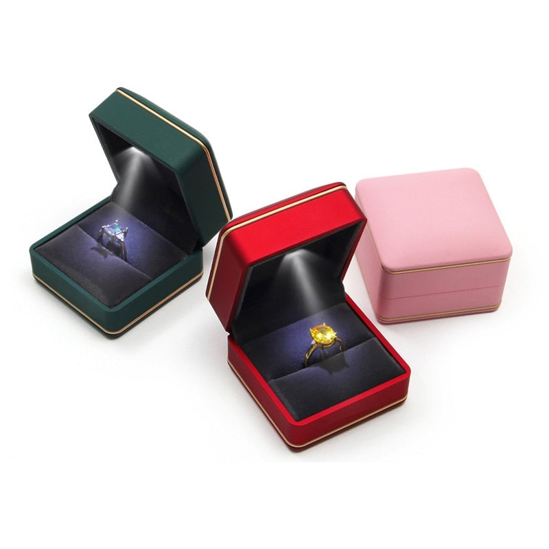 New Style Fashion Luxury Jewelry Box Custom Logo Engagement Wedding Rings Pendants Boxes Jewellery Gift Case With Led Light