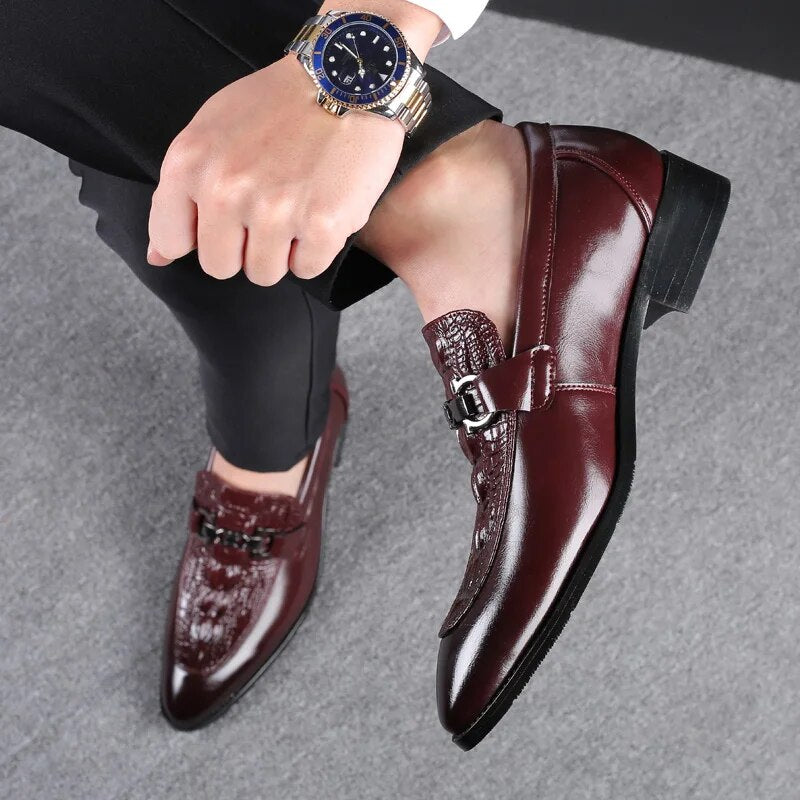 Dropshipping 2022 Luxury Men Leather Shoes Fashion Wedding Party Shoes Luxury Men Designer Business Flats Shoes Large Size 48