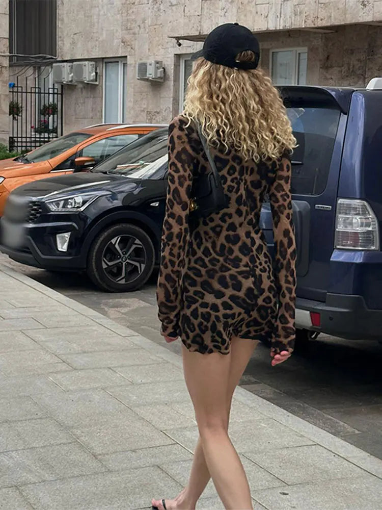 Fashion Long Sleeved And Ultra Short Leopard Print Dress For Woman Sexy Round Neck Female Mini Dresses Vacation Casualwears