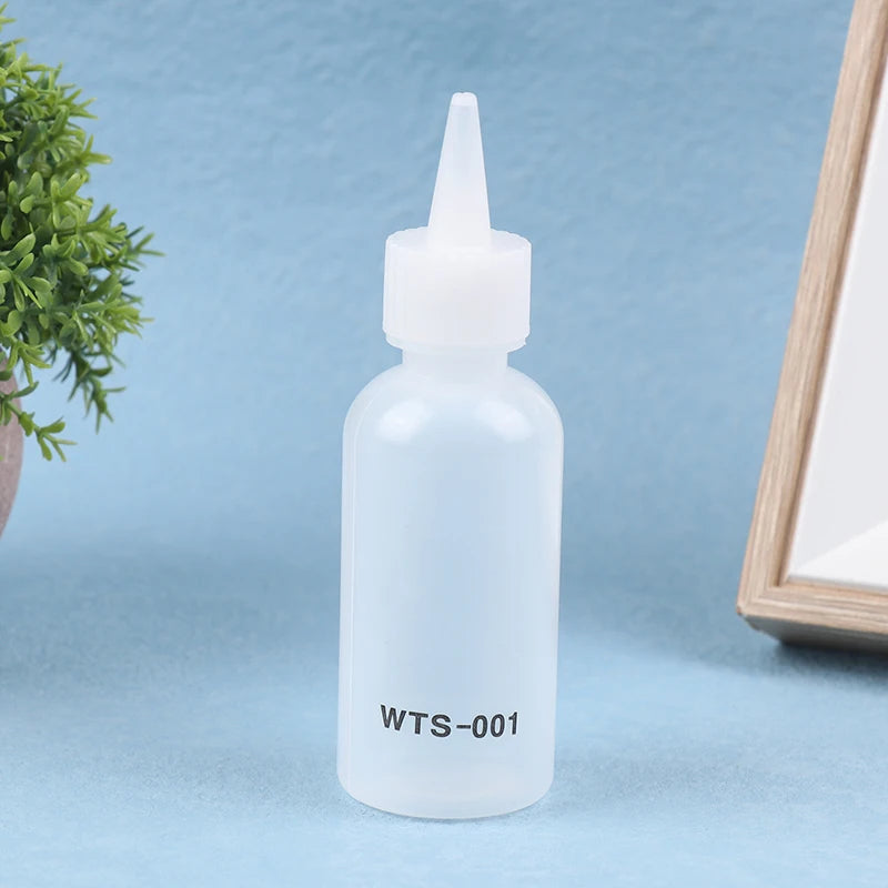 1Pc 50ML WTS-001 Plastic Liquid Alcohol Bottle With Needle For Dispenser Rosin Solder Flux Paste For Phone PCB Welding Repair