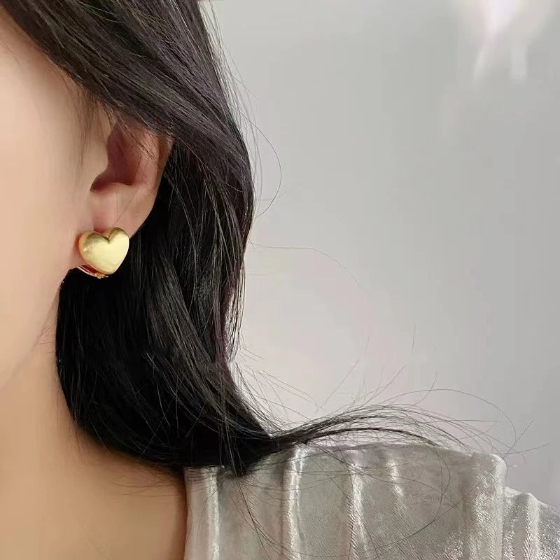 2023 New Matte Brushed Gold Color Metal Heart-shaped Earrings Korean Fashion Jewelry Party Women's Sweet Accessories Earrings