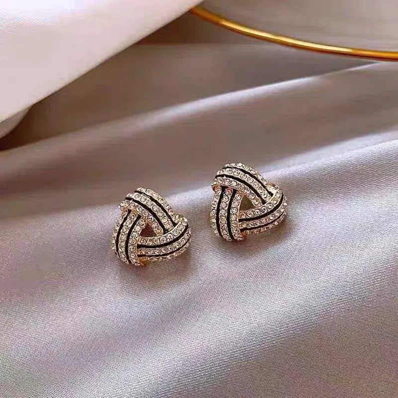 Exquisite Elegant Lily Flower Stud Earrings For Women Luxury Micro Inlaid Zircon Small Earrings Korean Wedding Party Jewelry