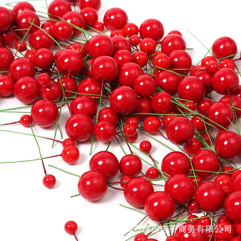 100Pcs Artificial Red Holly Berry Picks Stems Fake Winter Christmas Berries Decor for 2023 New Year DIY Garland Wreath Ornaments