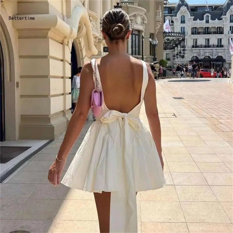 B36D Elegant Square Neck Women's Dress with Butterfly Straps Detail Backless Mini Dress Suitable for Various Occasion