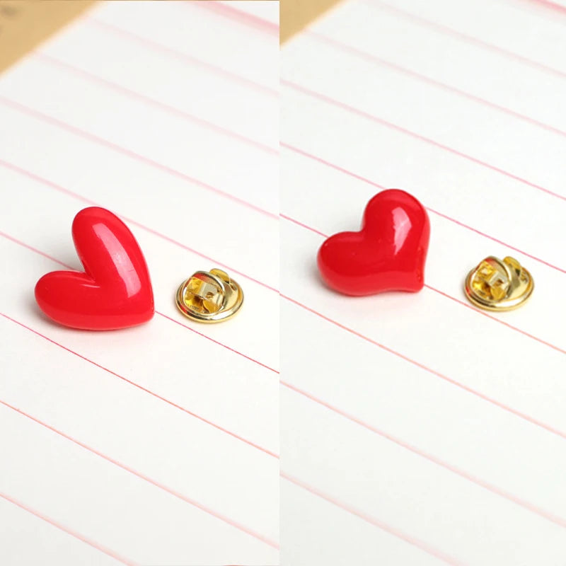 Mini Love Heart Brooches Cute Resin Red Heart Shape Brooch Women Men Clothes Lapel Pins Bags Hats Badges Couple Jewelry Gifts