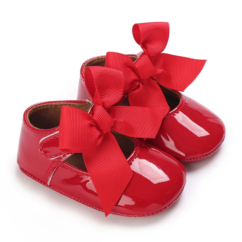 Spring and Autumn New Newborn Girl Infant Anti slip Walking Shoes, Girl Baby Red Comfortable Rubber Sole Bow Shoes Walking Shoes