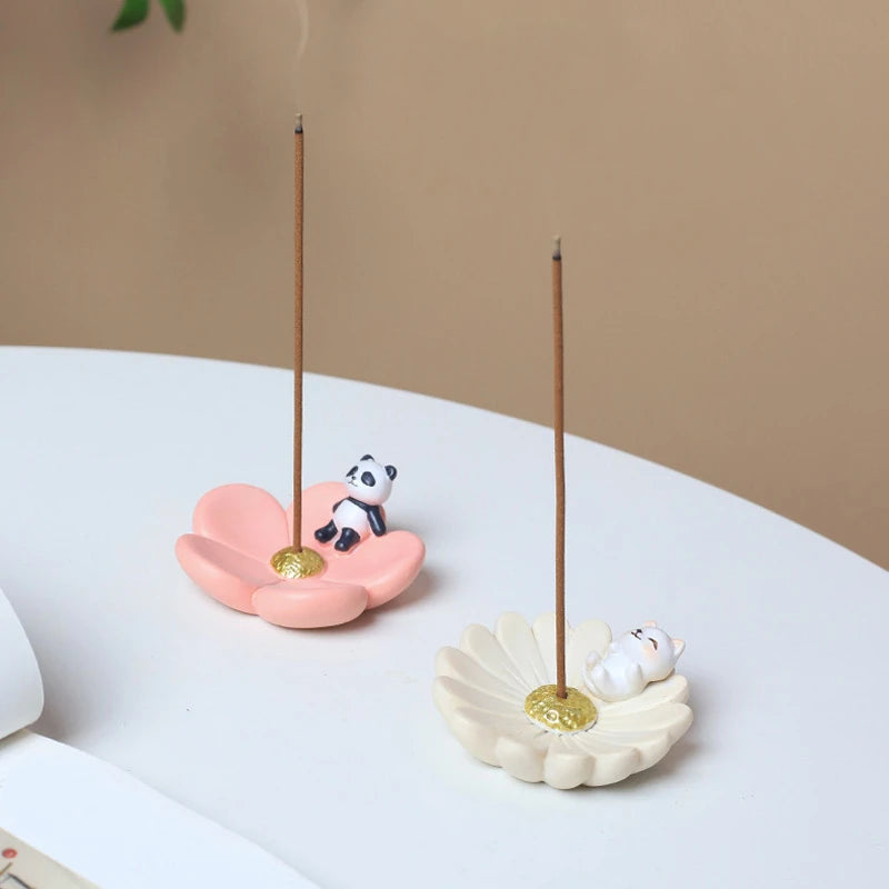 1Pc Resin Cherry Blossom Sakura Animal Incense Stick Burner Ash Catcher Incense Holder Aromatherapy Plate for Home Decoration