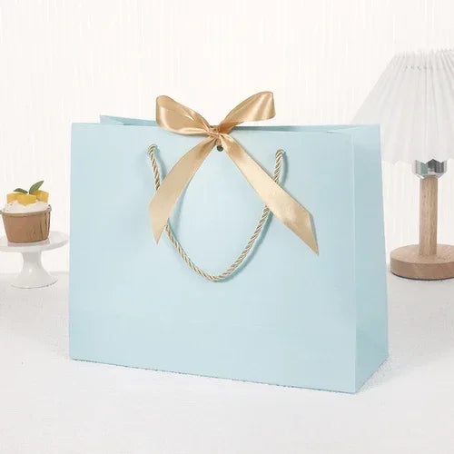 10pcs/lot High Quality Pretty Pink Gift Bag Gift Box Ornament Pajama Book Black Handle With Ribbon Paper Box Bag Kraft Packaging