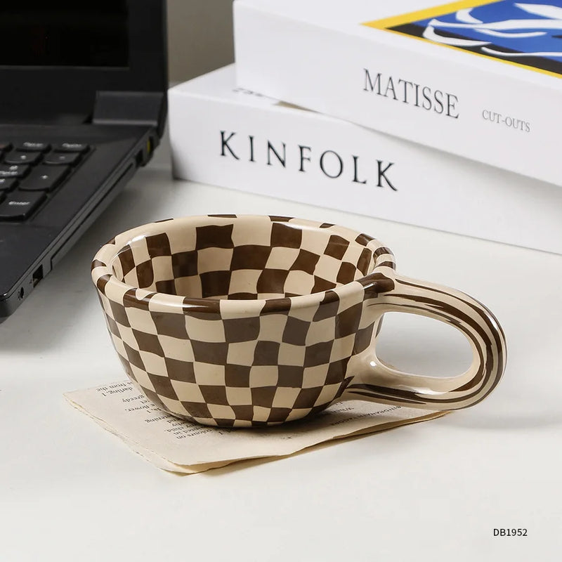 200ml 1pc Personalised retro niche Irregular checkerboard ceramic coffee cup personalized high-looking mugs