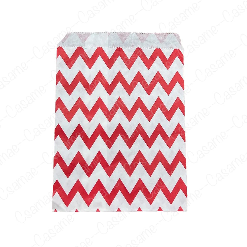 50 pcs 5x7 inch Paper Bag Four Leaf Clover Polka Dot Wavy Kraft Paper Bag Mixed Cookies Candy Gift Wrapping Bag For Christmas