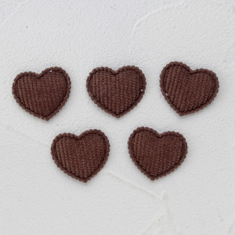 50pcs 21x25/32x37mm Padded Corduroy Fabic Heart Appliques for DIY Hat Clothes Leggings Sewing Supplies Headwear Decor Patches