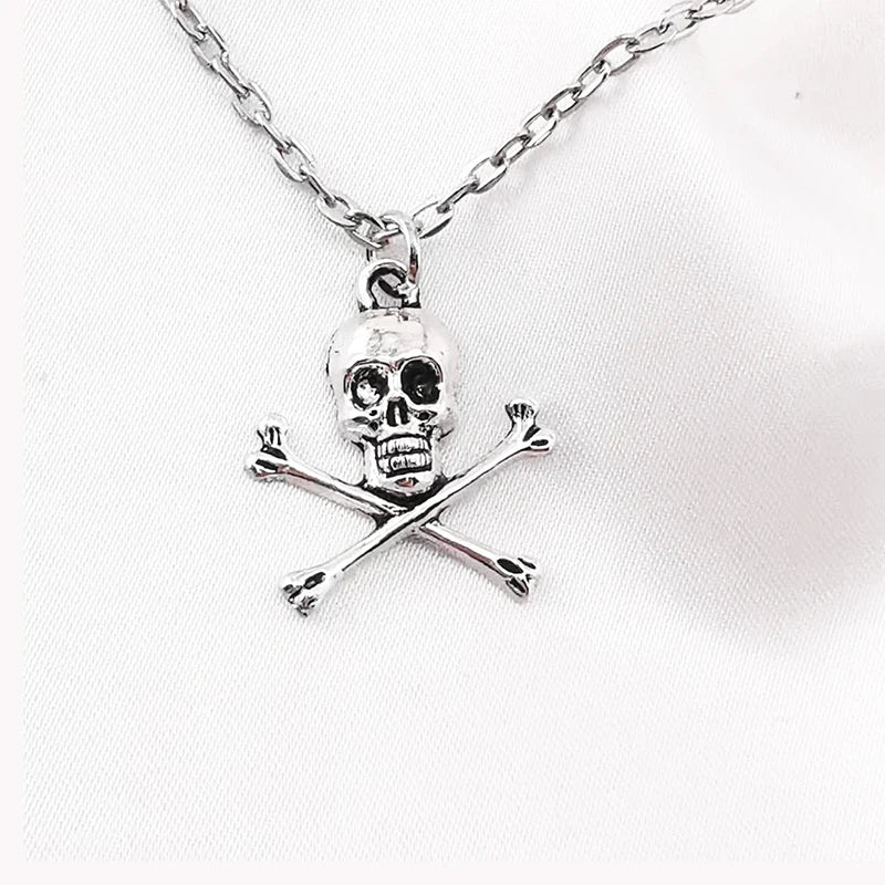 Skull Pendant Necklace for Women Men Vintage Chain Grunge Jewelry Goth Gothic Accessories Choker Y2k Aesthetic Fairy Star