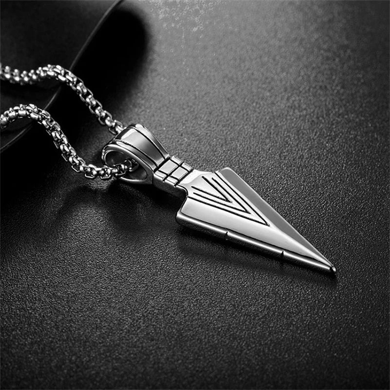 Hip Hop Fashion Rock Necklace Personalized Triangle Spearhead Men's Necklace Stainless Steel Metal Arrow Pendant Jewelry Chain