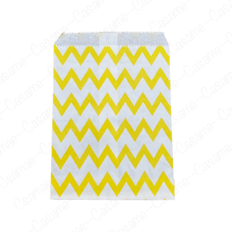 50 pcs 5x7 inch Paper Bag Four Leaf Clover Polka Dot Wavy Kraft Paper Bag Mixed Cookies Candy Gift Wrapping Bag For Christmas