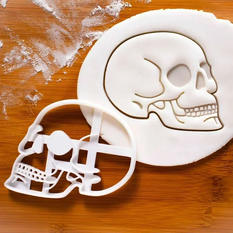 3/1pcs Christmas Gingerbread Cookie Cutter Gingerbread Man Skull Candy Biscuits Baking Mould For Xmas Halloween Party Cake Decor