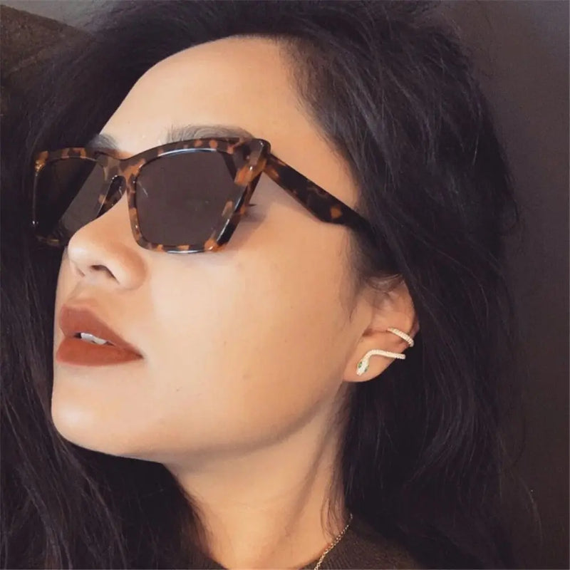 Vintage Cat Eye Sunglasses Women Oversized Square Gradient Sun Glasses Shades Female Luxury Designer UV400 Driving Eyewear