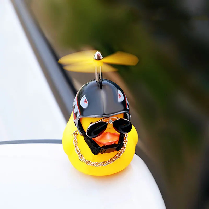 Car Cute Duck with Helmet Broken Wind Small Yellow Duck Bike Motorcycle Helmet Riding Cycling Decor Car Ornaments Accessories