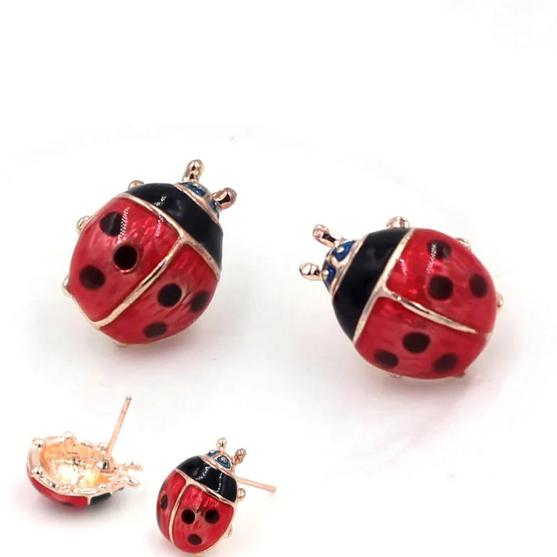 1Pair Insert Earrings Exquisite Paint Stud Earrings Red Oil Ladybug Ear Studs Fashion Handmade Animal Rhinestone Female Jewelry