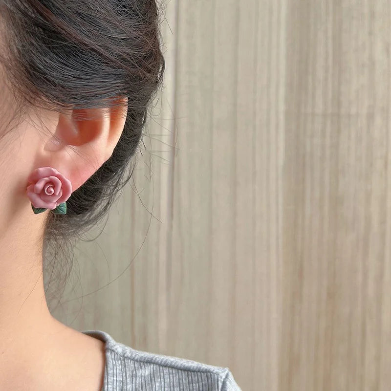 2023 Korean New Pink Sweet Flower Stud Earring For Women Rose White Flowers Pearl Exquisite Zircon Earrings Girls Party Jewelry