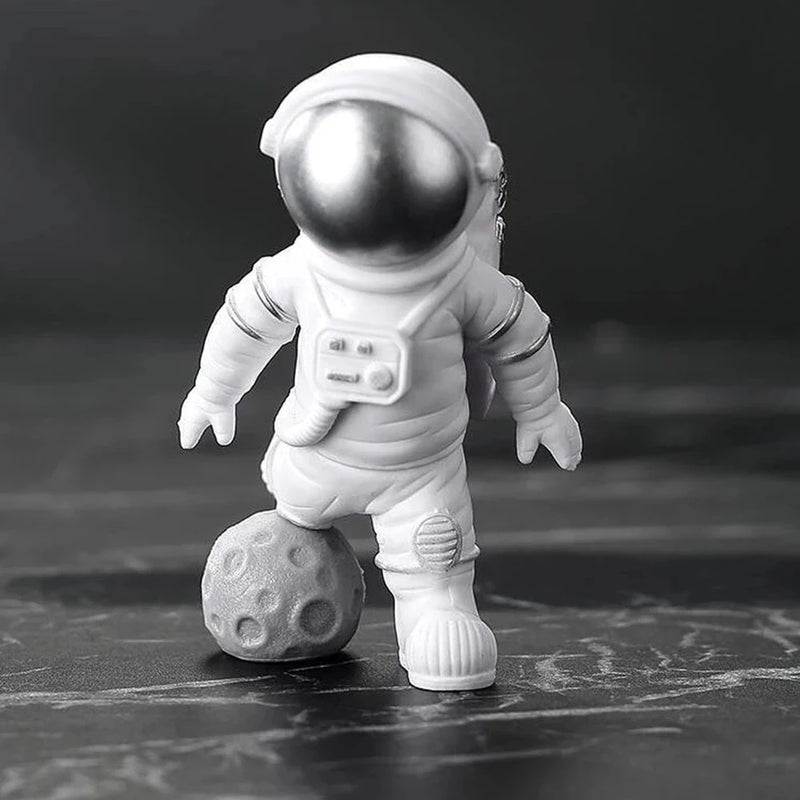 4 pcs Astronaut Figure Statue Figurine Spaceman Sculpture Educational Toy Desktop Home Decoration Astronaut Model For Kids Gift