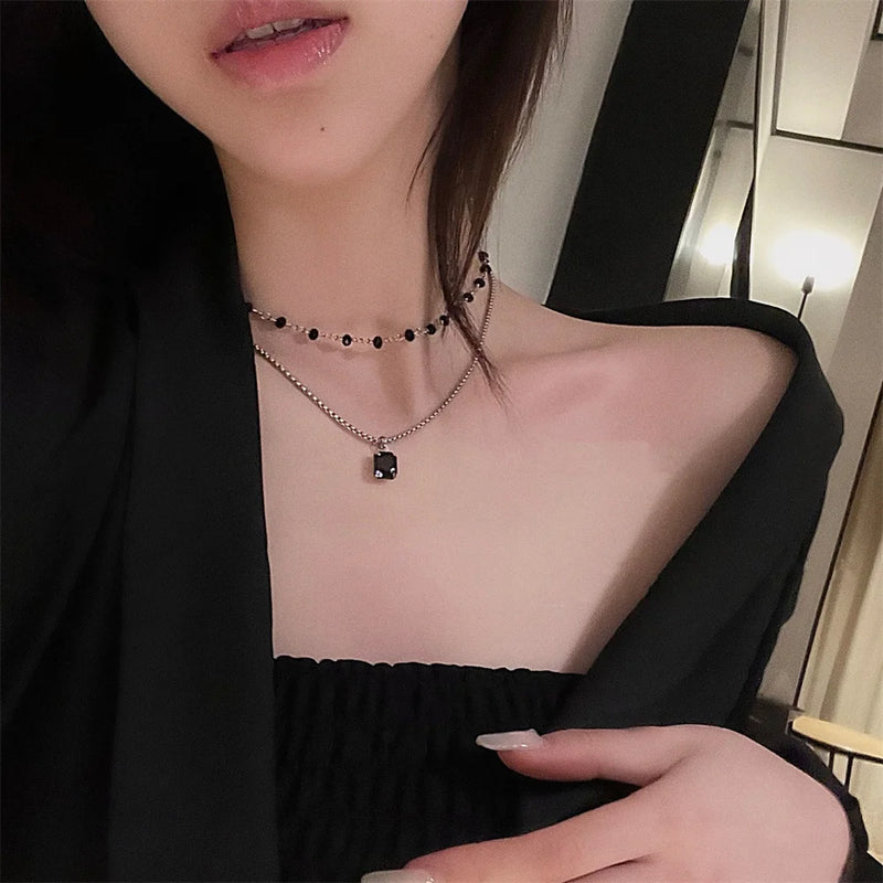 Retro Double Layer Clavicle Chain Necklace For Women Dark Style Black Acrylic Crystal Gemstone Choker Elegant Party Jewelry