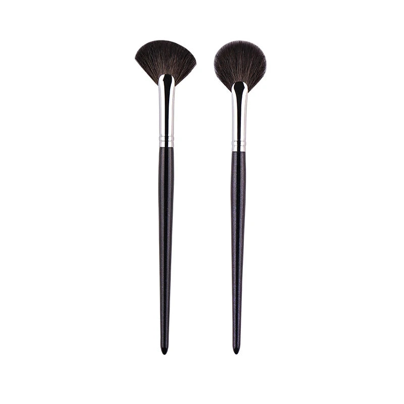 1 piece Small Fan Makeup brushes Highlighter Nose shadow Make up brush Blusher contour exquisite beauty tools Goat hair