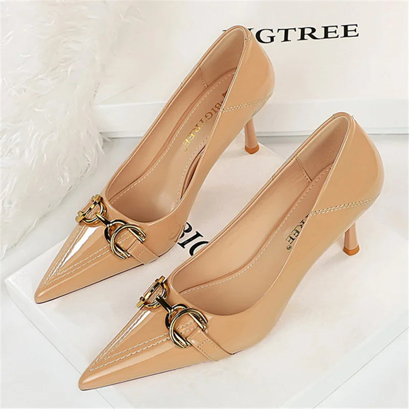 Women 7cm 10cm High Heels Wedding Replica Pumps Lady Luxury Designer Metal Chain Buckle Low Heels Stiletto Nude Green Prom Shoes