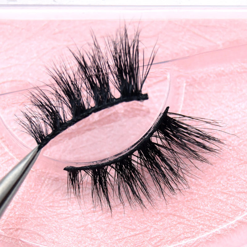 Visofree Half Mink Lashes Make Up False Eyelashes Hand Up Natural Long Mink Lashes Cruelty Free Crisscross Mink Fake Eyelashes