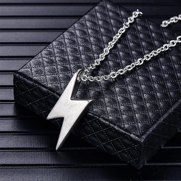Retro Lightning Pendant Necklace For Men Gold Black Silver Color Necklaces Bolt Thunder Flash Charm Male Jewelry