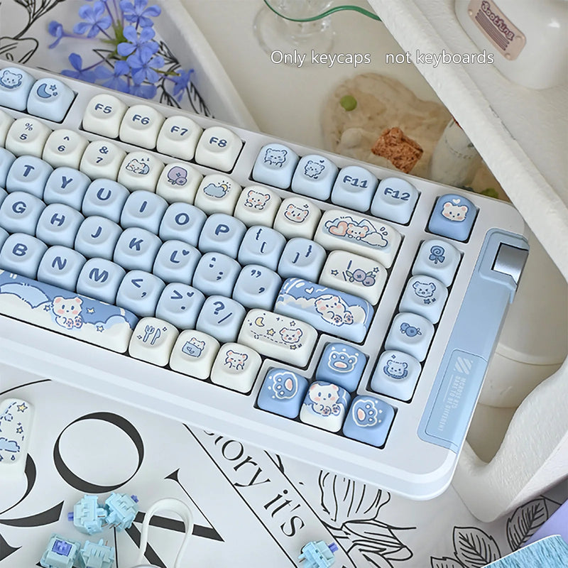 132keys Cute Blue Ice Cream Bears Keycap MOA Profile PBT Dye Sublimation Mechanical Keyboard For 61/64/68/84/75/87/96/104 Caps