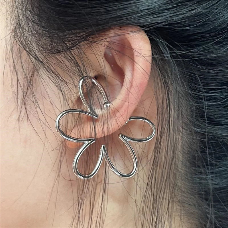 1PC Fashion Cool Metal No Pierced Flower Ear Clip Ear Cuff Geometric Creative Earrings Silver Color Jewelry Gifts For Girls