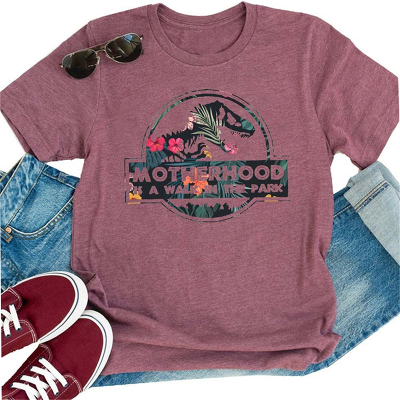 La maternidad es un paseo por el parque, camiseta con estampado de letras Harajuku para mujer, bonita camiseta gráfica con cabeza de dinosaurio, camiseta Vintage para mujer