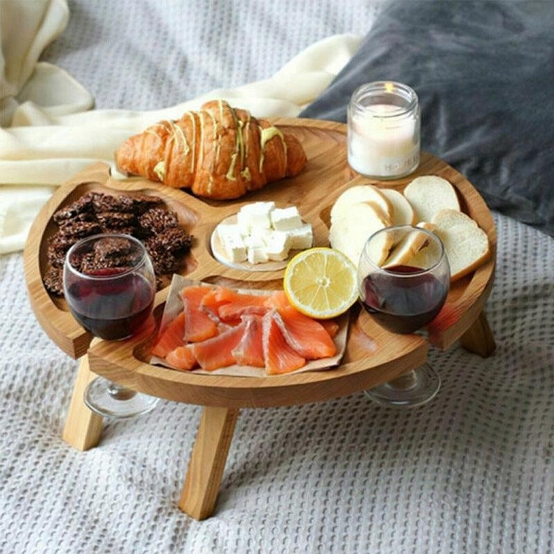 Tragbarer Picknicktisch aus Holz, Tragegriff, klappbarer Weintisch für den Außenbereich, abnehmbarer Weinglashalter, Klapptisch, Obst-Snack-Tablett