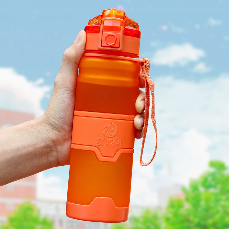 Botella de agua deportiva ZORRI CE / EU BPA Botellas agitadoras de proteínas gratis Tour al aire libre Gimnasio Tritan Plastic Drinkware Artículos de envío gratis