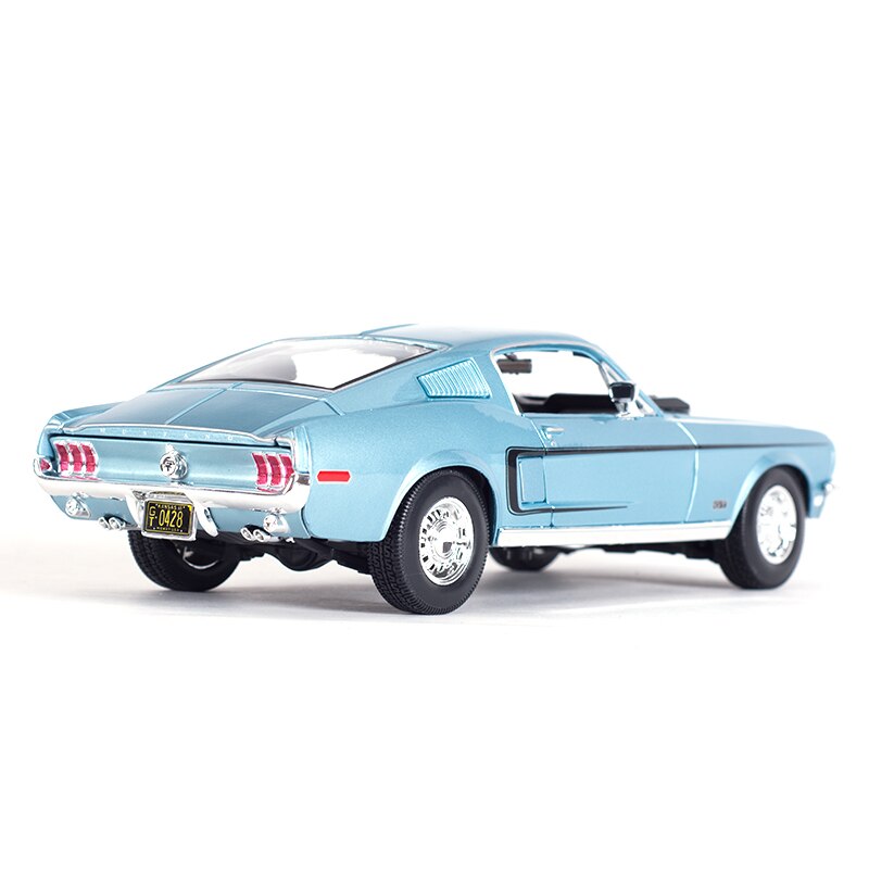 Maisto 1:18 1968 Ford Mustang GT Cobra Jet Sports Car Static Simulation Die Cast Vehicles Collectible Model Car Toys