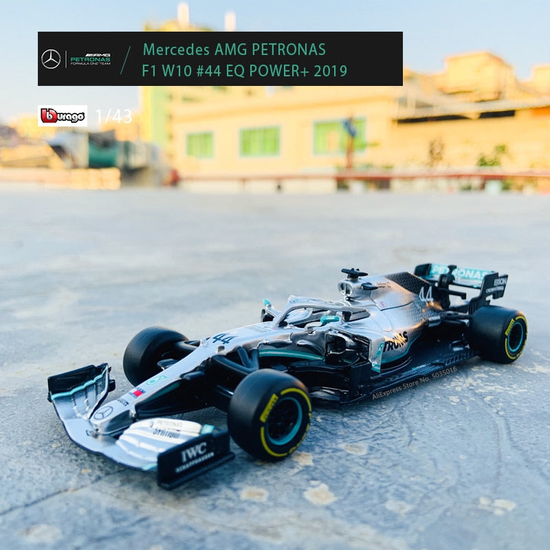 Bburago 1:43 Mercedes-Benz Team Lewis Hamilton W10-44 SF90 RB F1 Rennformelauto Statische Simulation Modellauto aus Druckgusslegierung