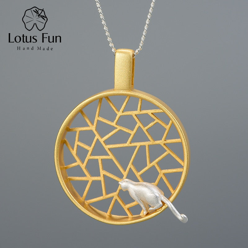 Lotus Fun Real 925 Sterling Silver Handmade Design Fine Jewelry Cute 18k Gold Cat Playing by the Window Pendant without Necklace