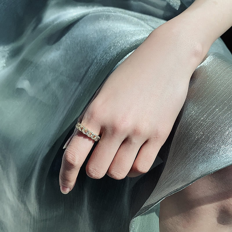 Joyería de moda coreana, anillo torcido hueco de circón con incrustaciones de cobre exquisito, anillo ajustable elegante con apertura para fiesta de boda para mujer
